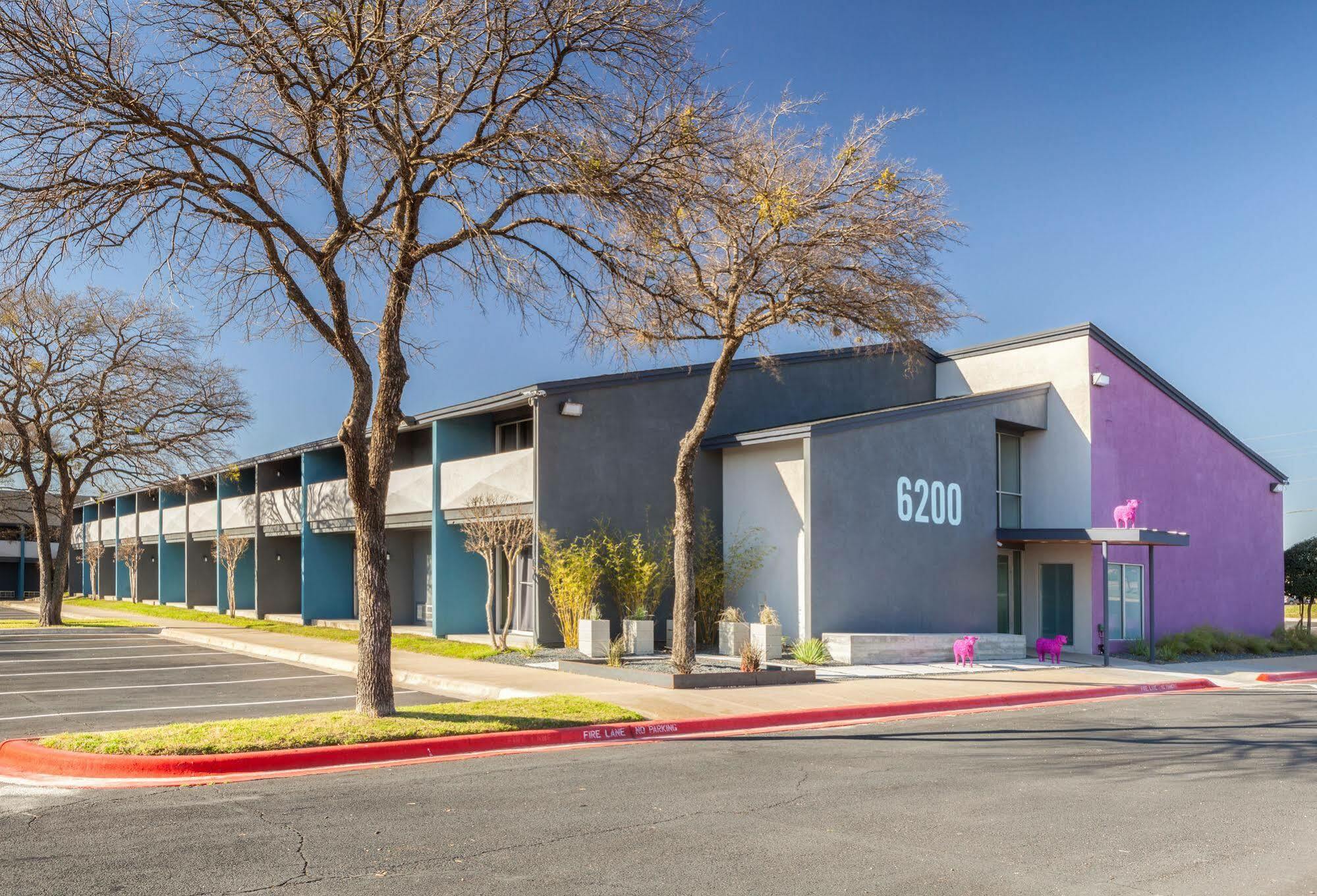 Aae Austin'S Travelodge Екстер'єр фото
